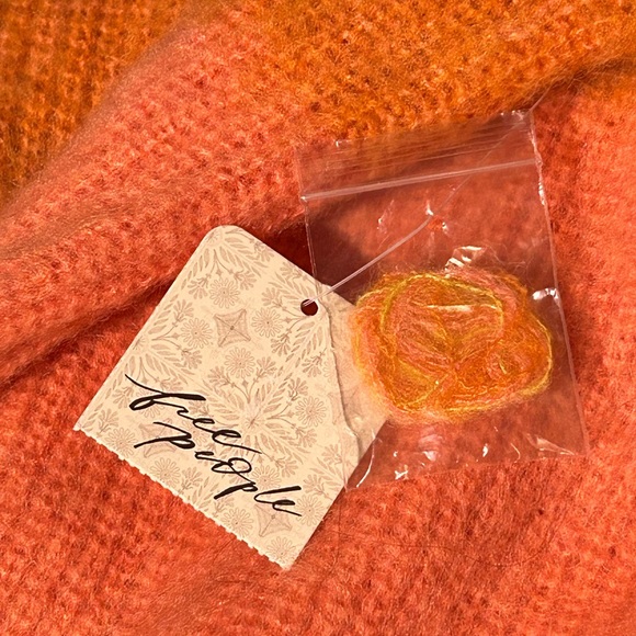 Free People NWT Autumn Sky pullover sweater Sz M - Picture 6 of 9